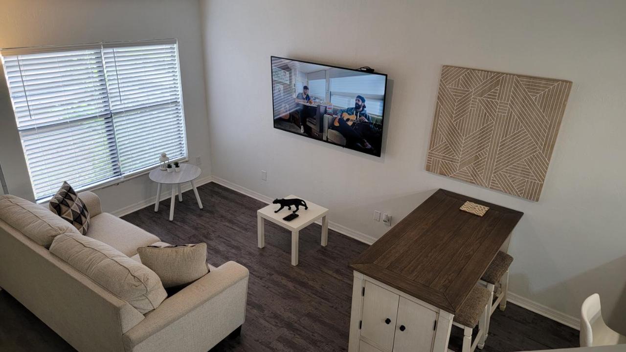 Discover Luxury Condo Steps Away From Celebration Pointe And I-75! Gainesville Eksteriør bilde